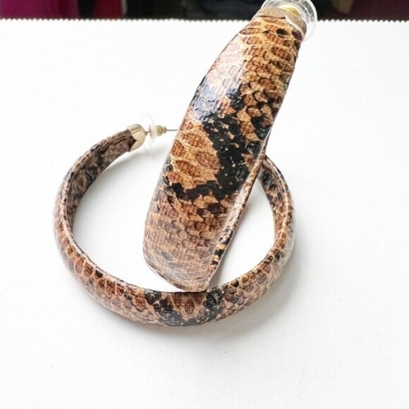 Faux Snakeskin Covered Hoop Earrings Oversized Lightweight - Picture 2 of 10